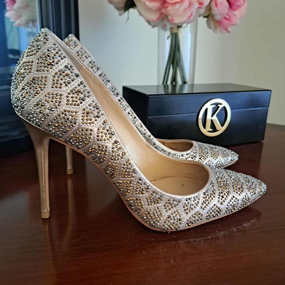 Vince Camuto Metallic Gold Heels - Picture 4 of 7